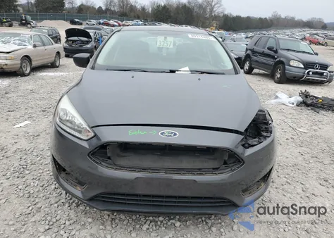 2016 Ford Focus S из США, поврежденный, VIN 1FADP3E22GL355257